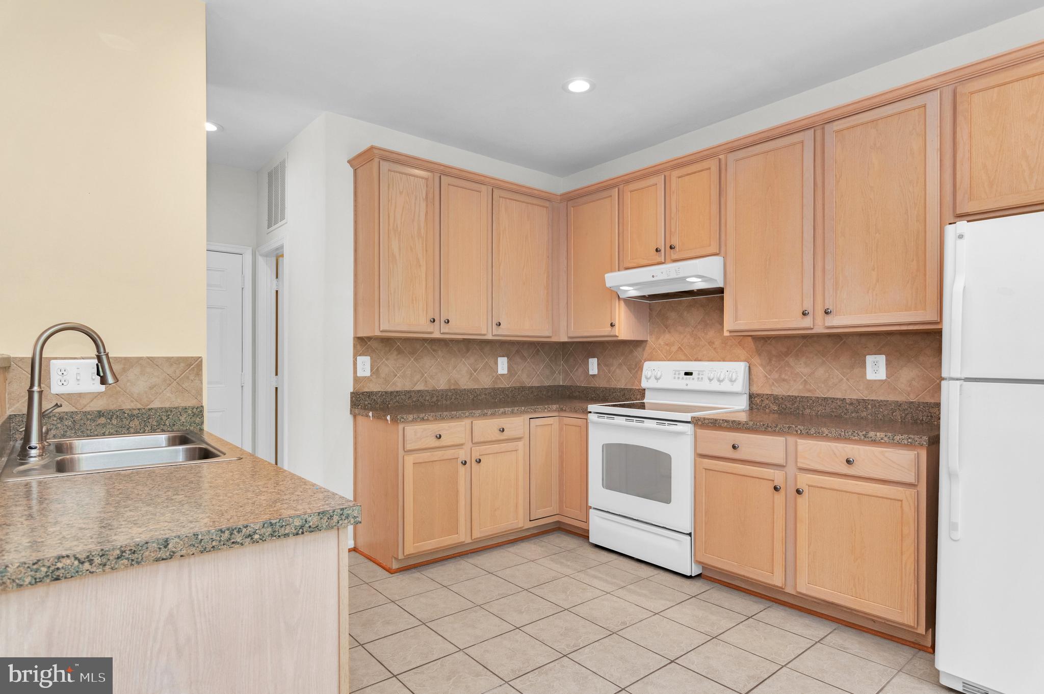 SPYGLASS HILL - Residential