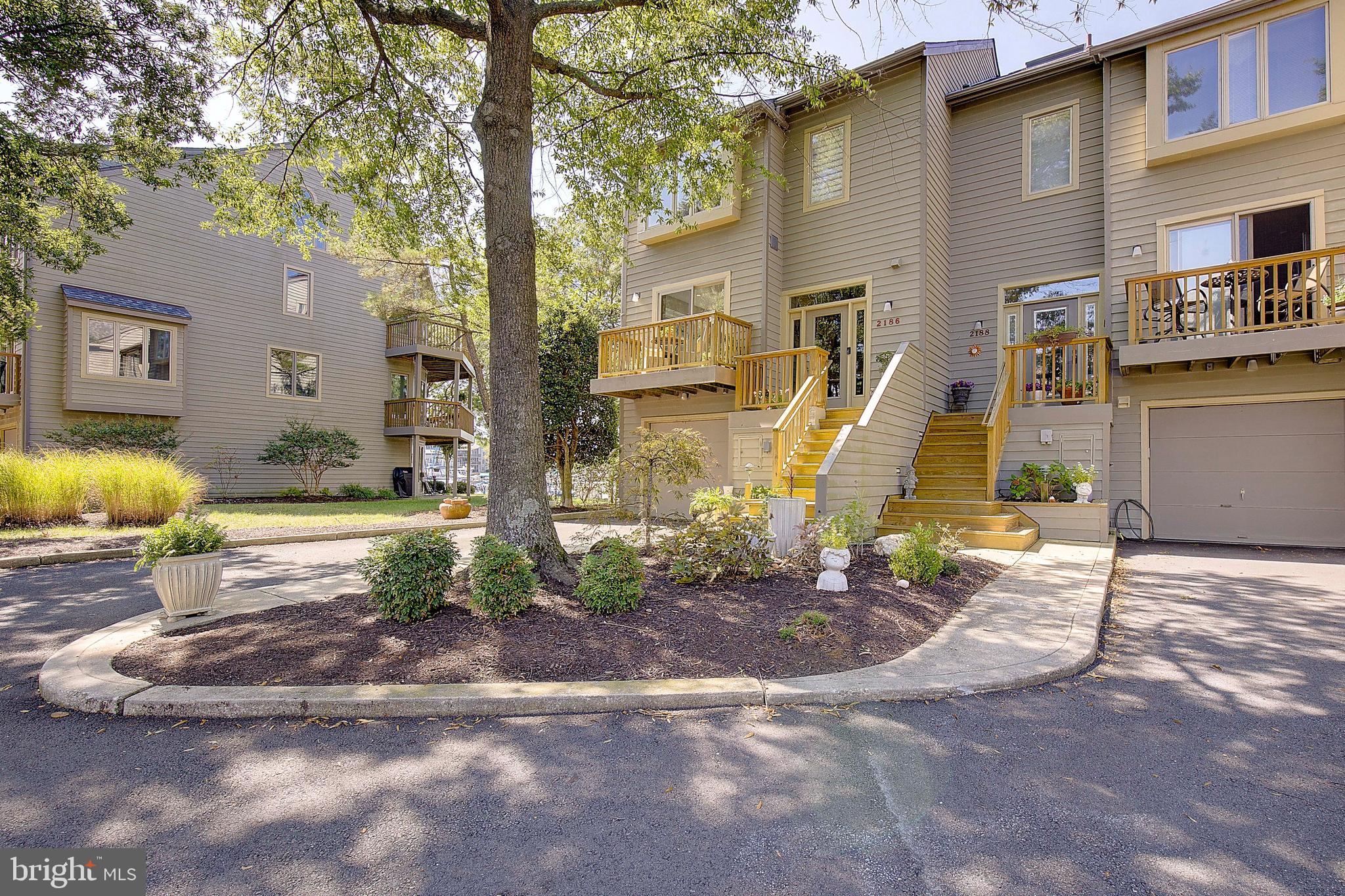 CHESAPEAKE HARBOUR - Residential