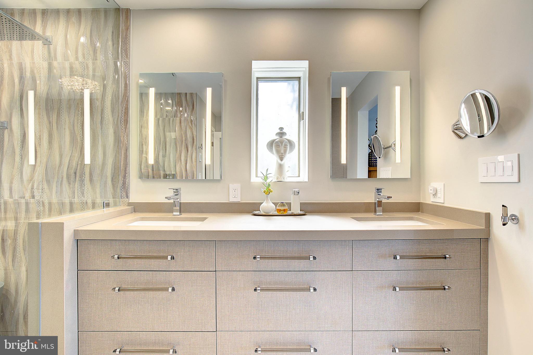 CHESAPEAKE HARBOUR - Residential