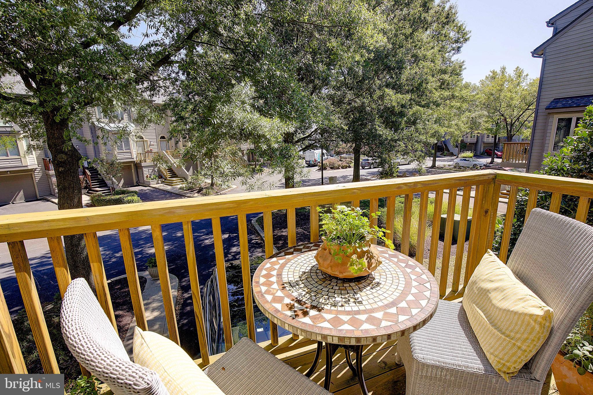 CHESAPEAKE HARBOUR - Residential