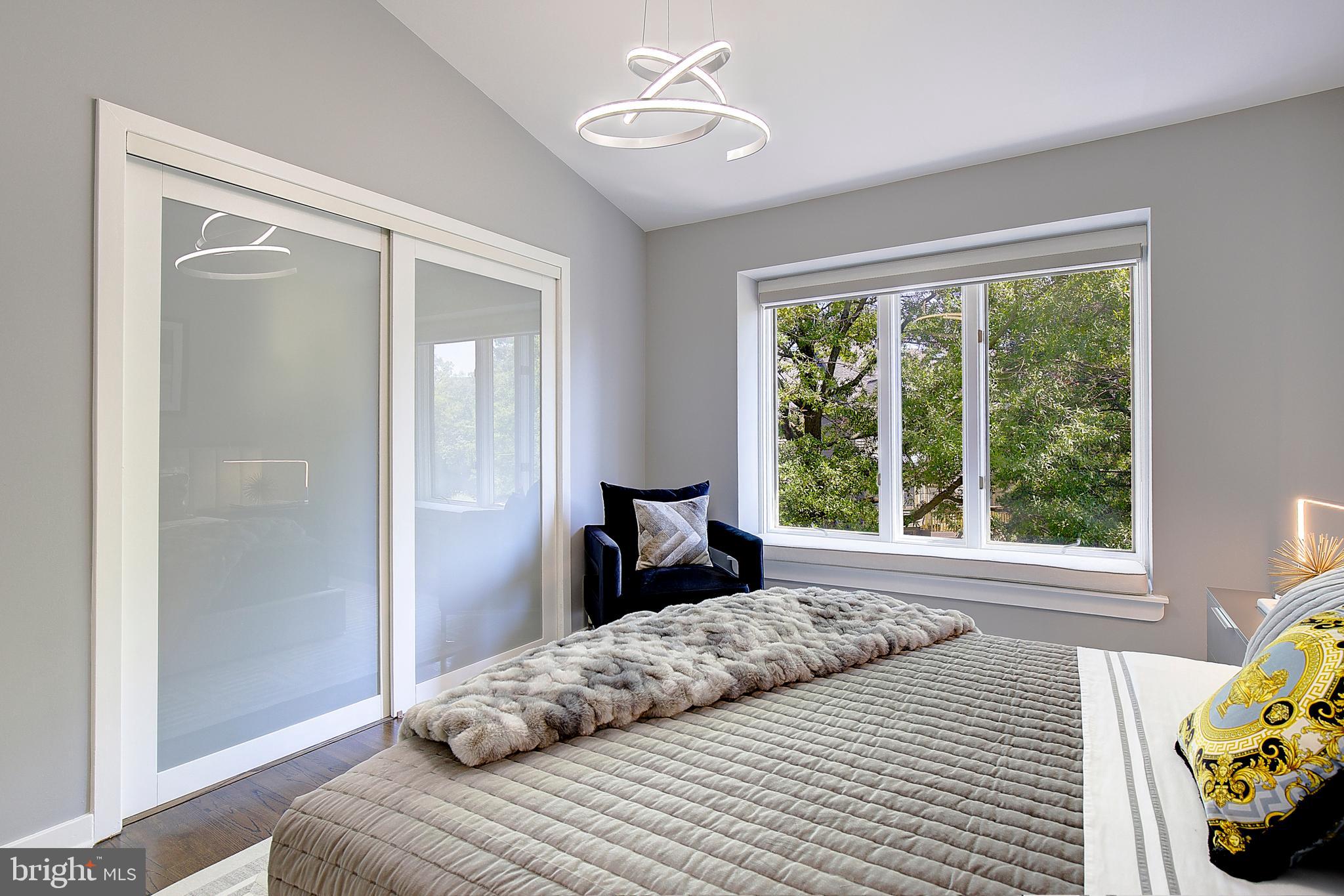 CHESAPEAKE HARBOUR - Residential