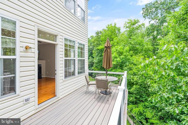 BROADLANDS - Residential Lease