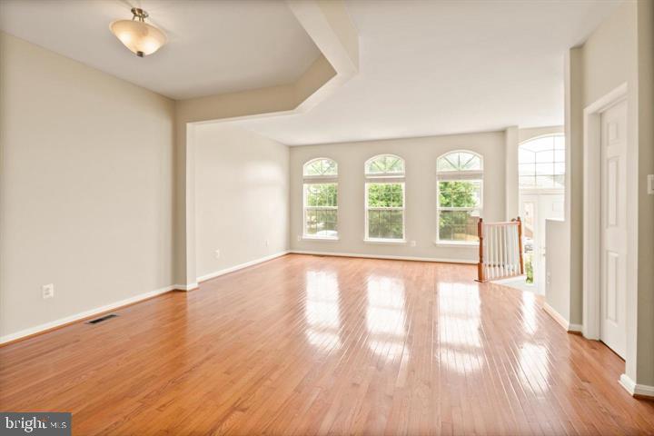 BROADLANDS - Residential Lease