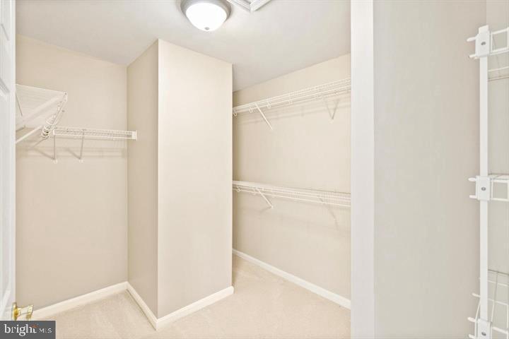 BROADLANDS - Residential Lease