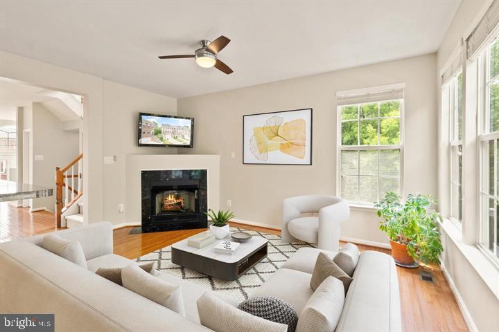 BROADLANDS - Residential Lease