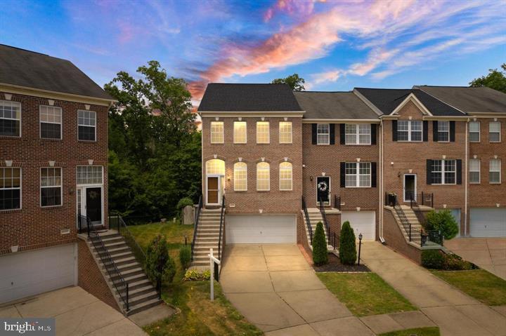 BROADLANDS - Residential Lease