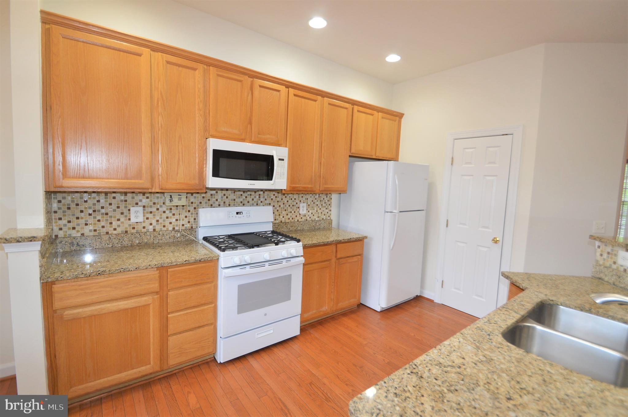 SOUTH RIDING - Residential Lease