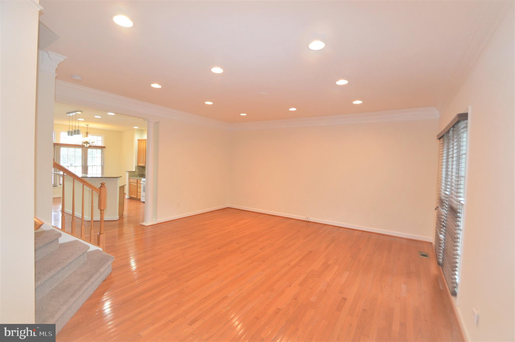 SOUTH RIDING - Residential Lease