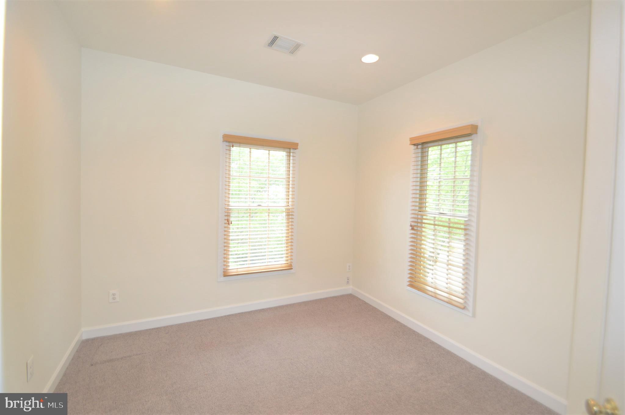 SOUTH RIDING - Residential Lease