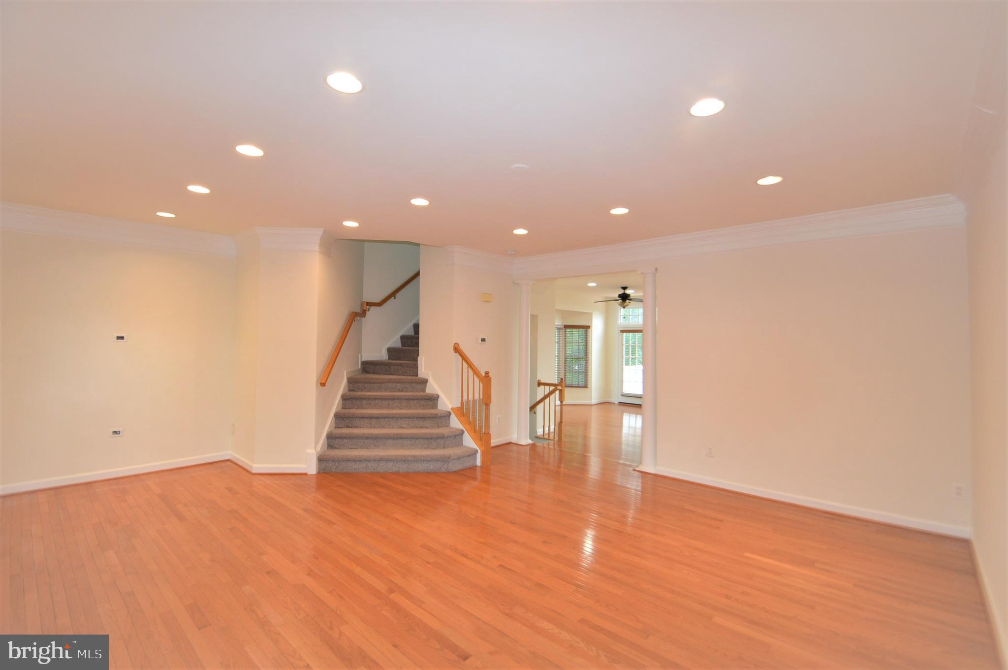 SOUTH RIDING - Residential Lease