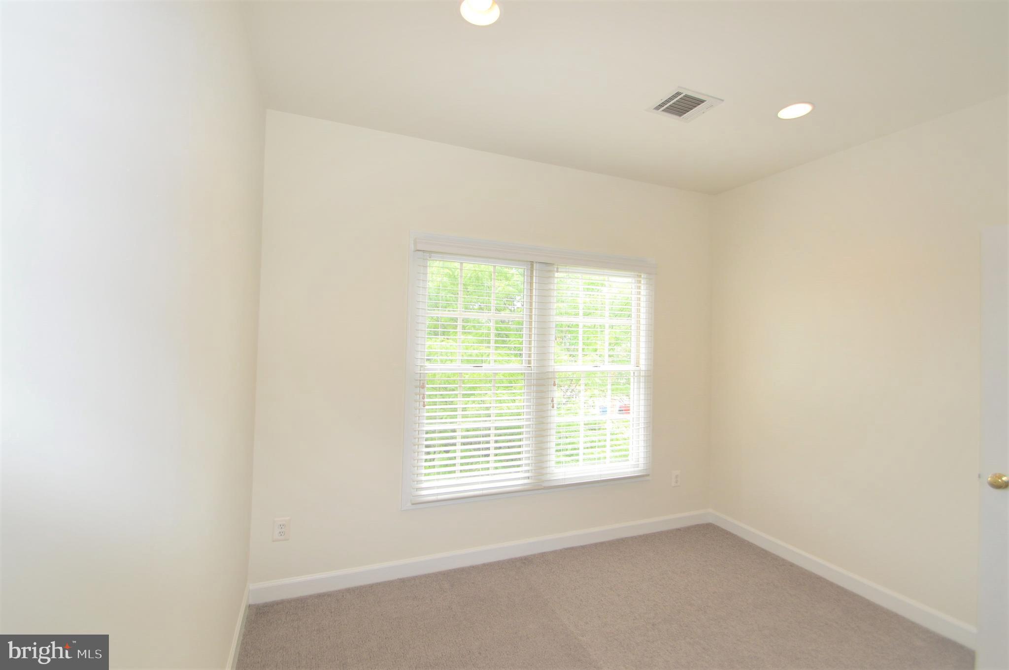 SOUTH RIDING - Residential Lease