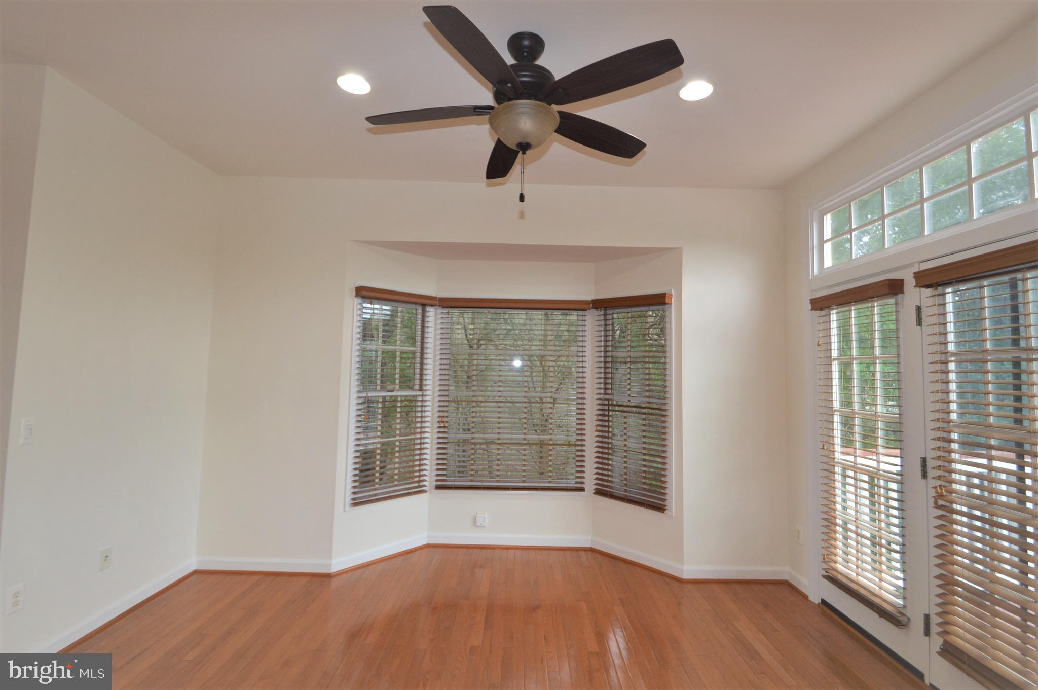 SOUTH RIDING - Residential Lease