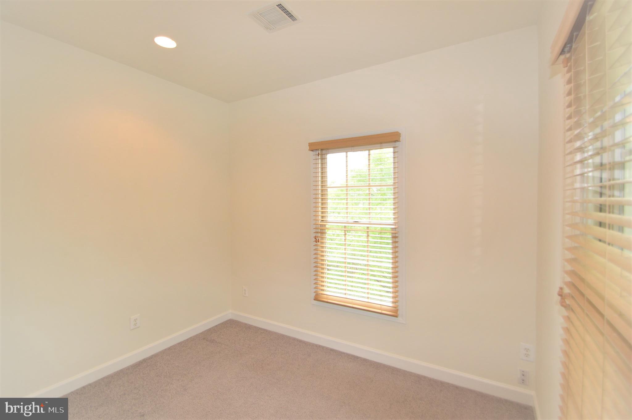 SOUTH RIDING - Residential Lease