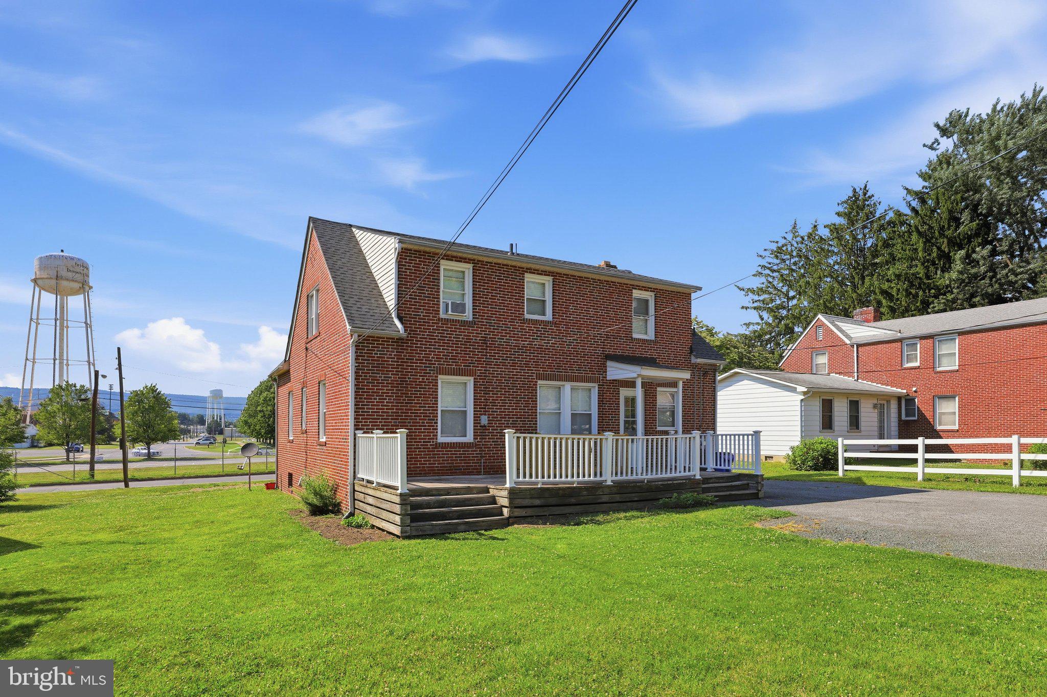 624 MILITARY ROAD