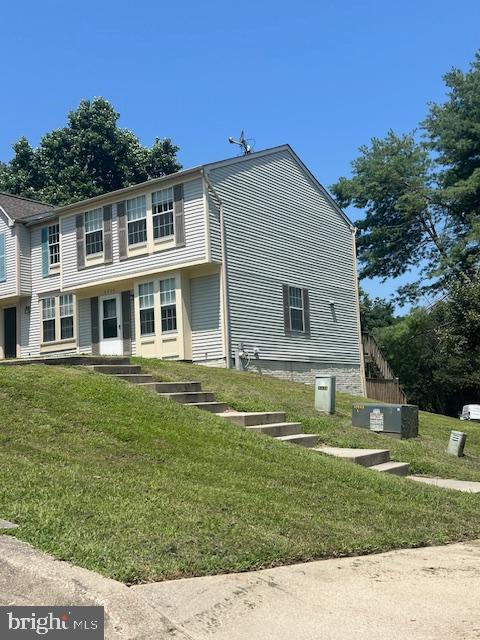 3 Bdrm 2 bath townhome in Chesapeake Lighthouse with full finished basement. New carpet and paint. Deck off kitchen.
>>>FIRM NO PETS POLICY OR SMOKING IN THE HOUSE<<< $25 App fee per adult, each adult (over 18) must be on lease. Each adult must fill out a separate application. One year lease required. Renter insurance required. Move in time must be within two weeks of application acceptance. LL requires a minimum 650 credit score.