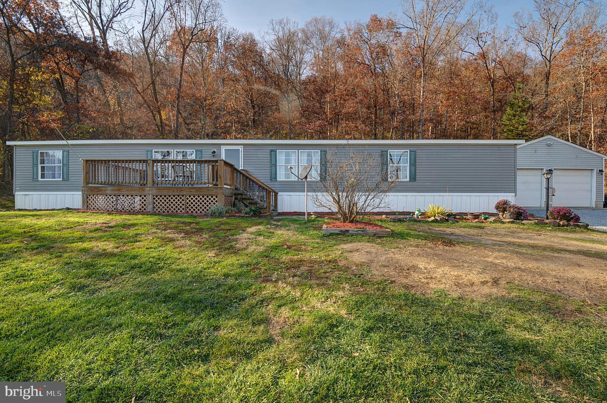 GOLDEN ACRES - Residential