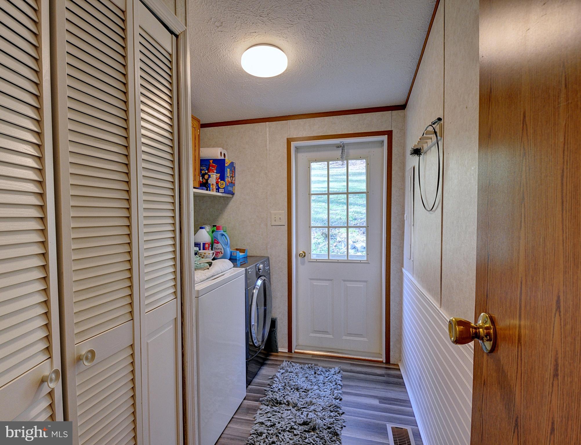 GOLDEN ACRES - Residential