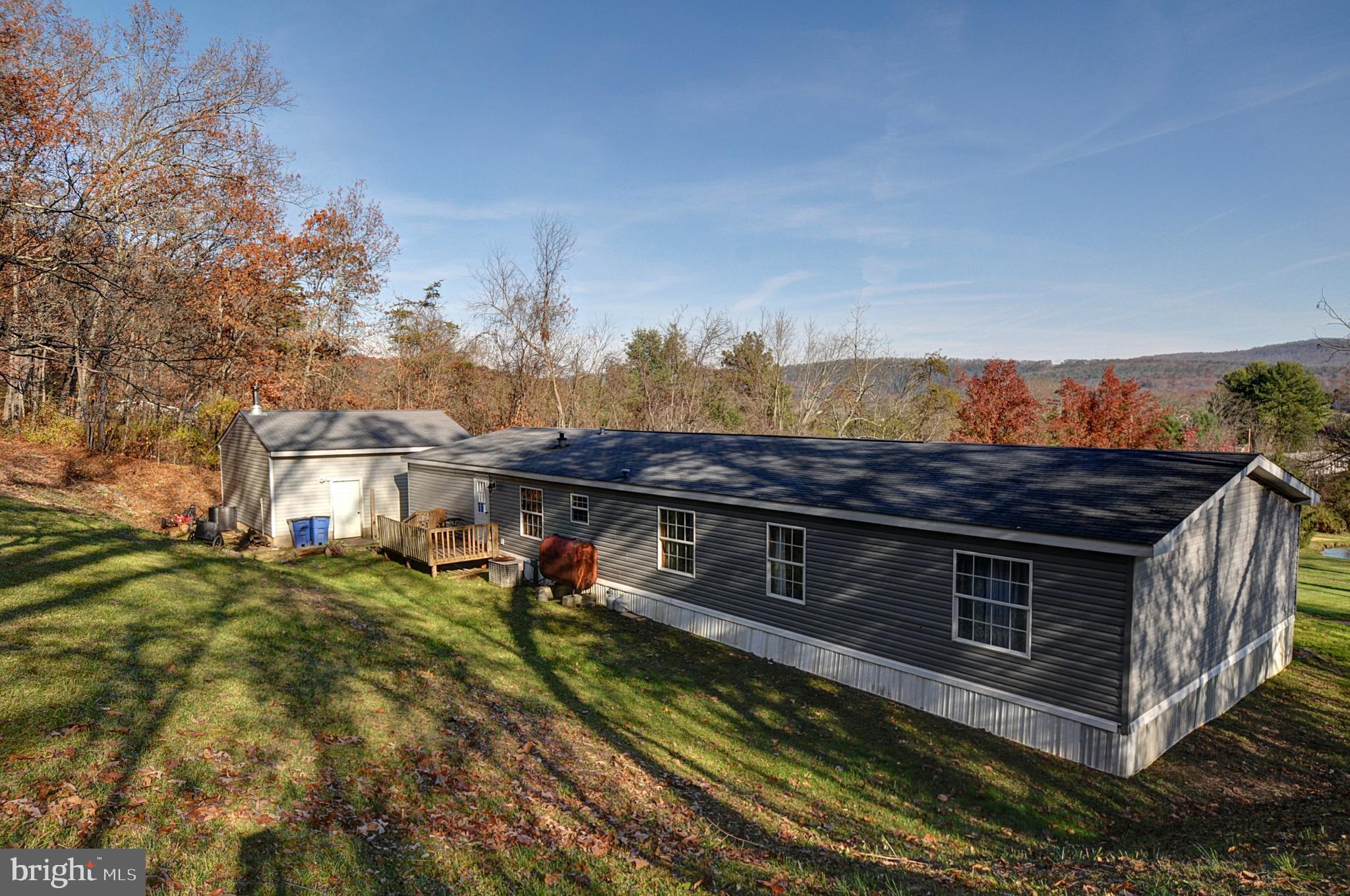 GOLDEN ACRES - Residential