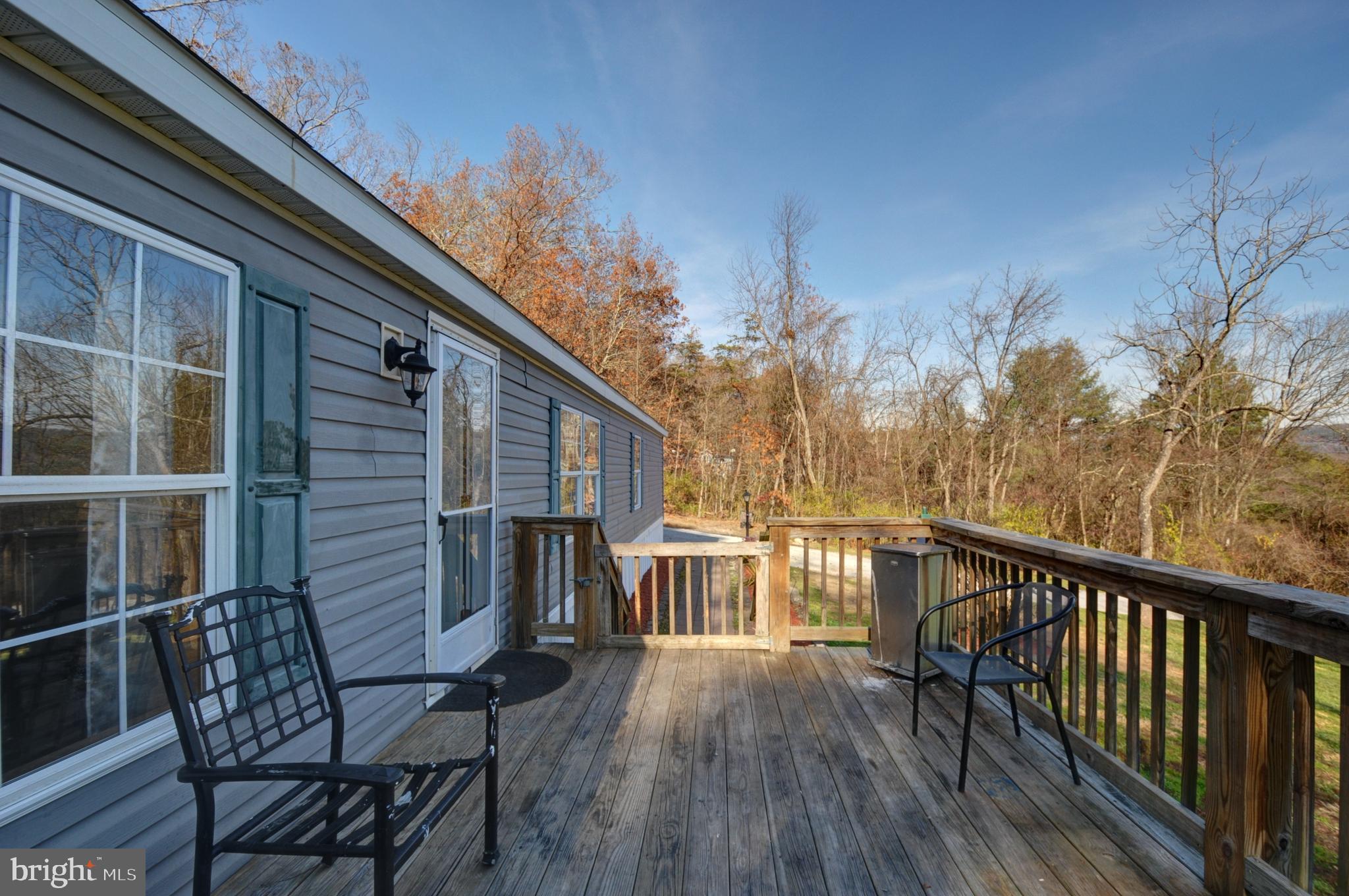 GOLDEN ACRES - Residential