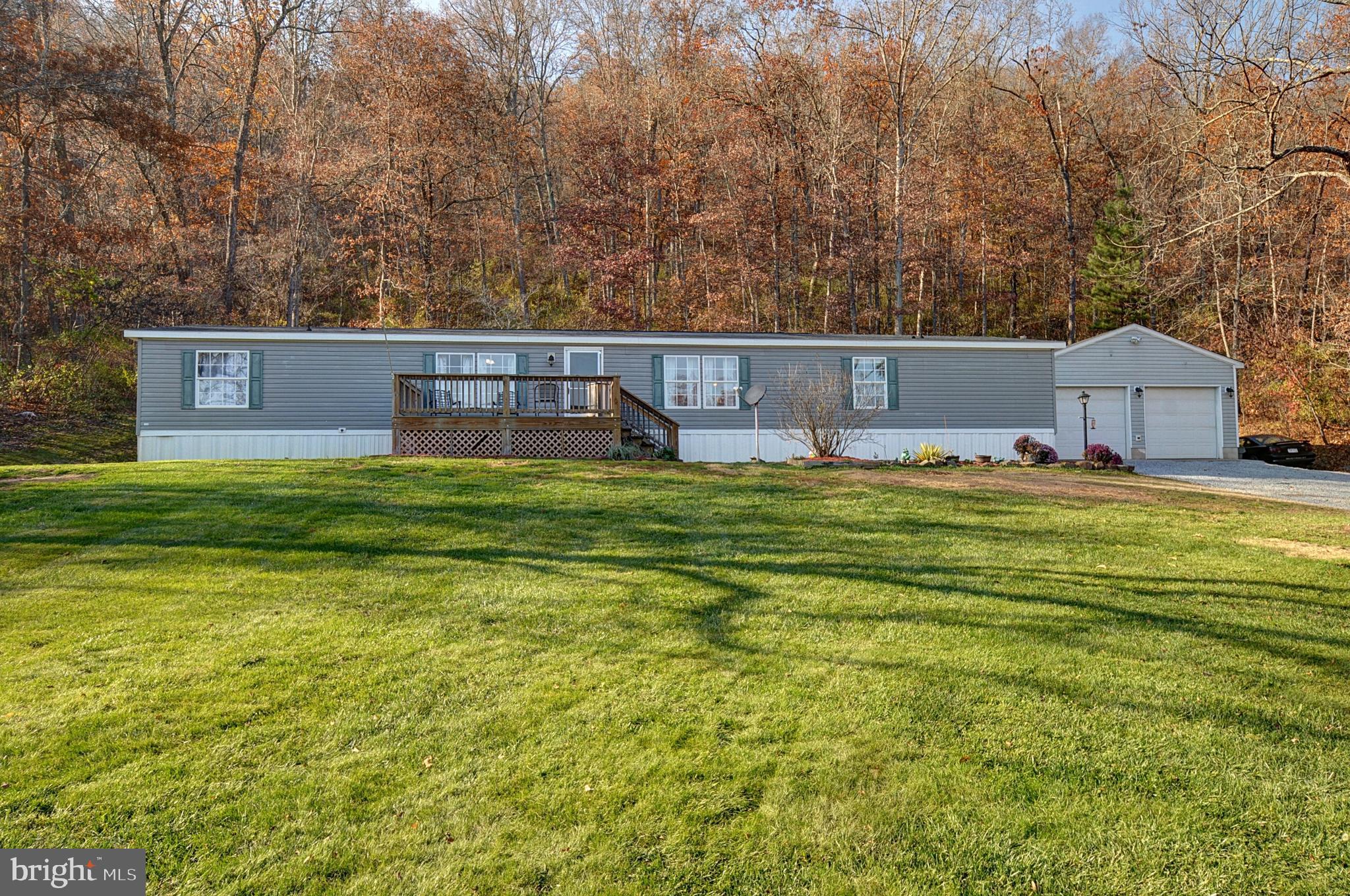 GOLDEN ACRES - Residential