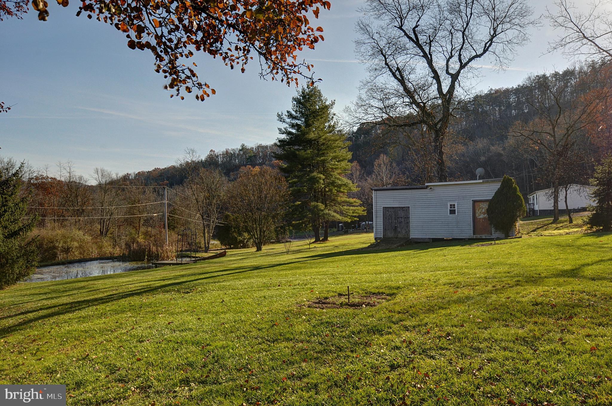 GOLDEN ACRES - Residential