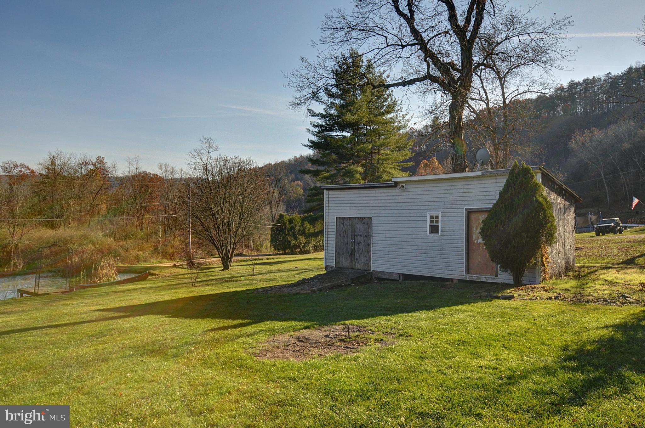 GOLDEN ACRES - Residential