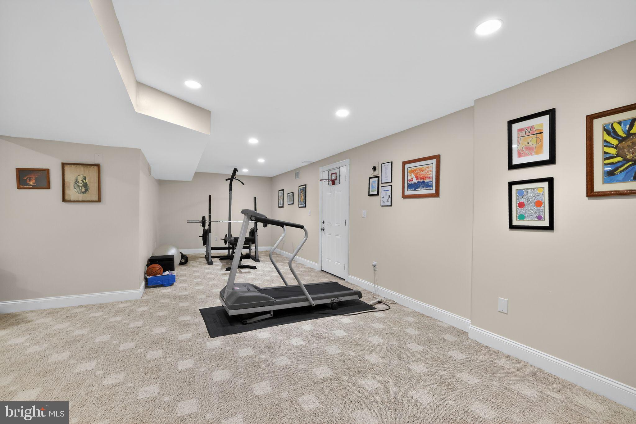 BEECHWOOD - Residential