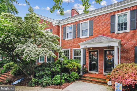 2858 S ABINGDON STREET ARLINGTON VA 22206