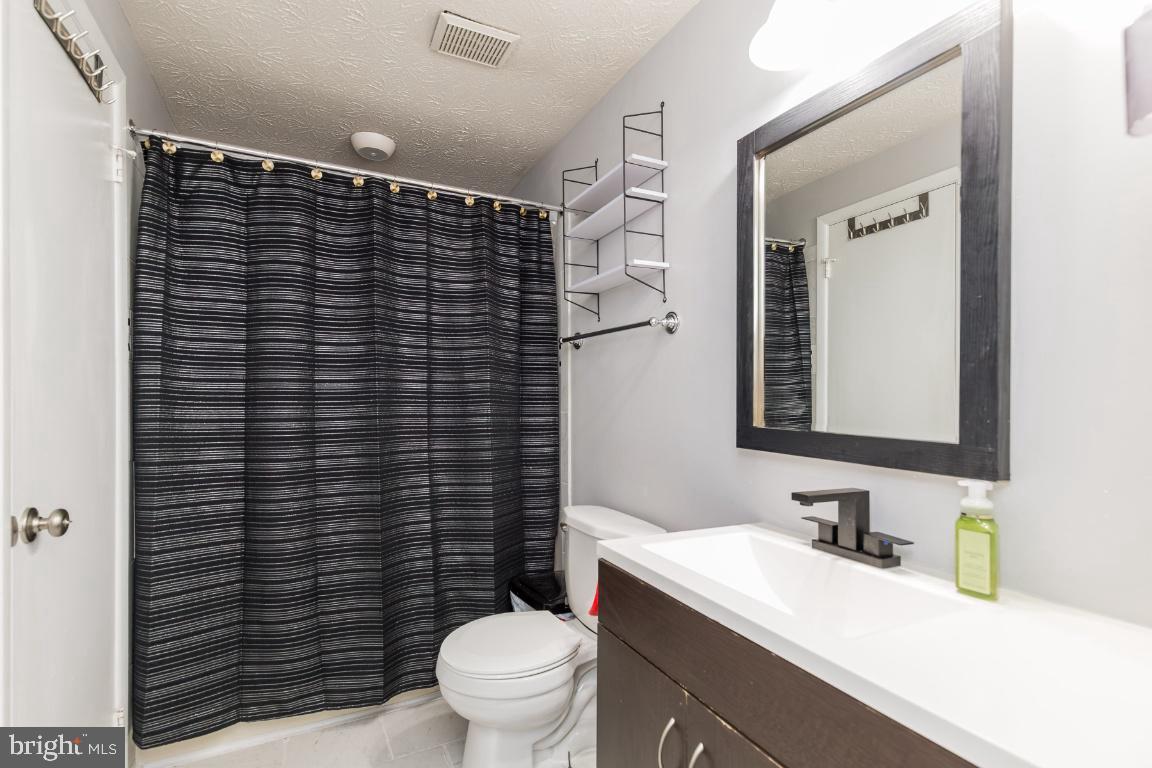 LOTTSFORD - Residential Lease