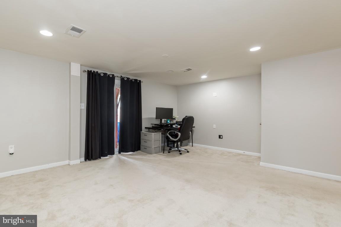 LOTTSFORD - Residential Lease