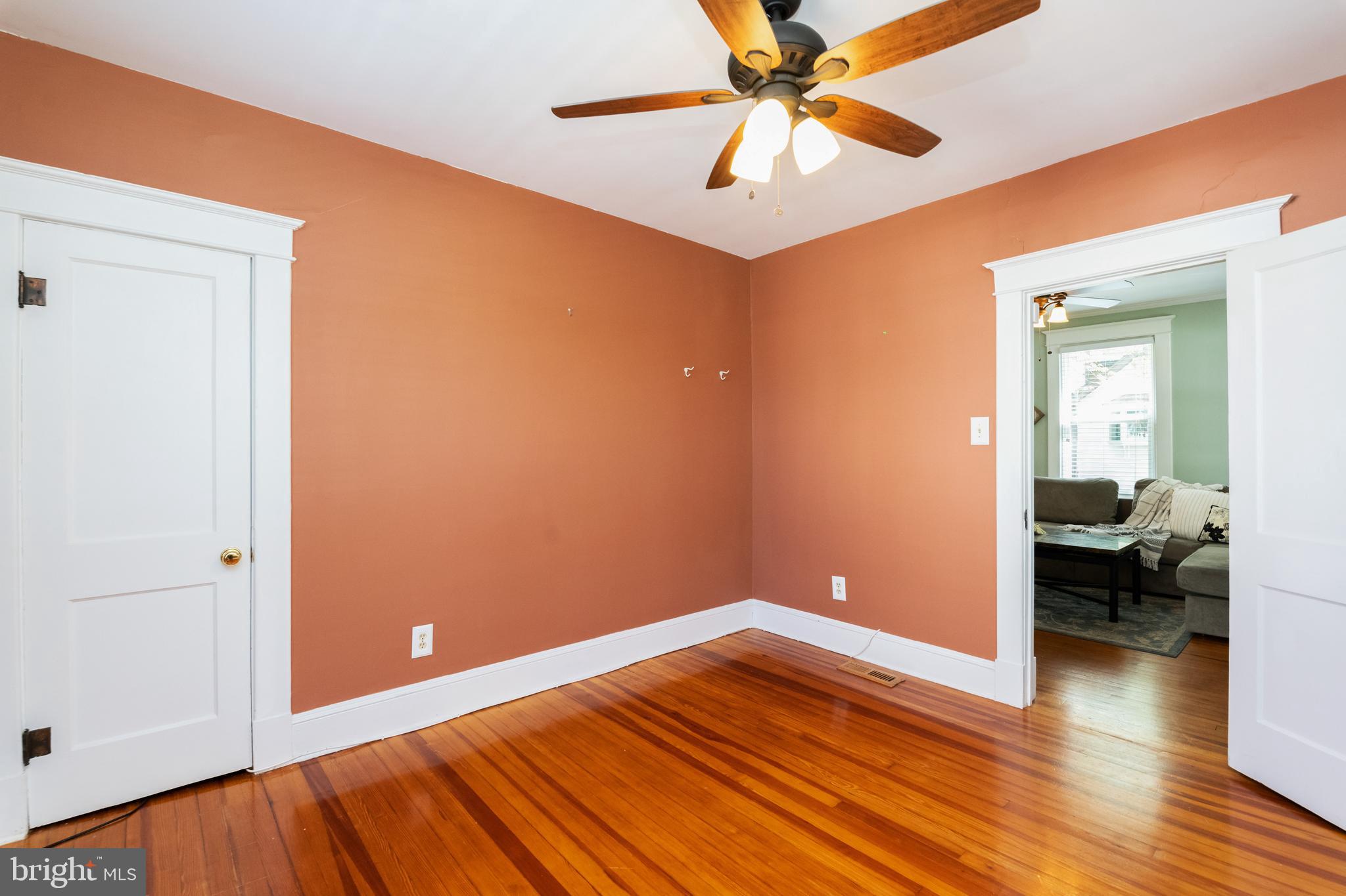 PERRING WOODS COURT - Residential