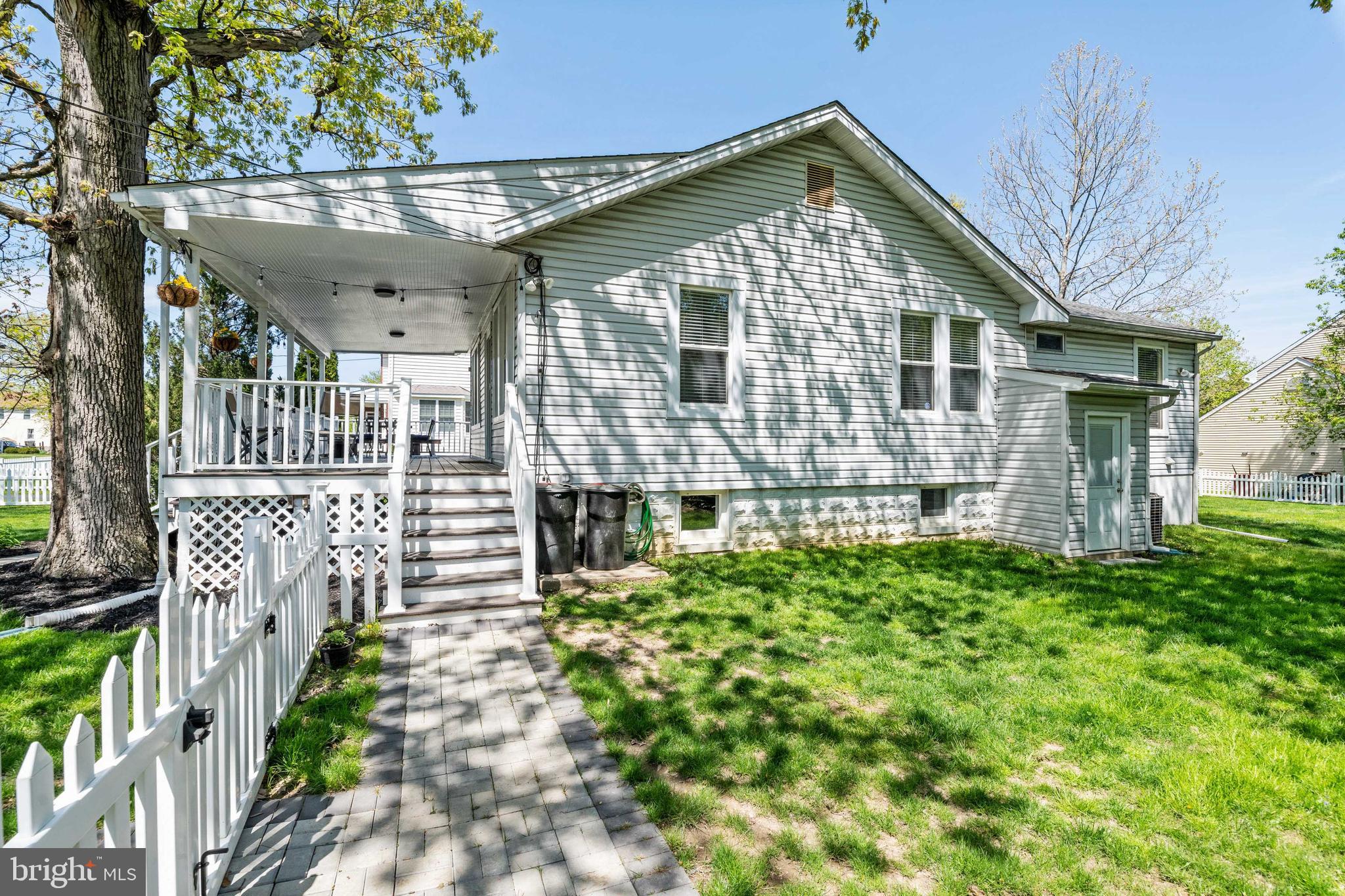 PERRING WOODS COURT - Residential