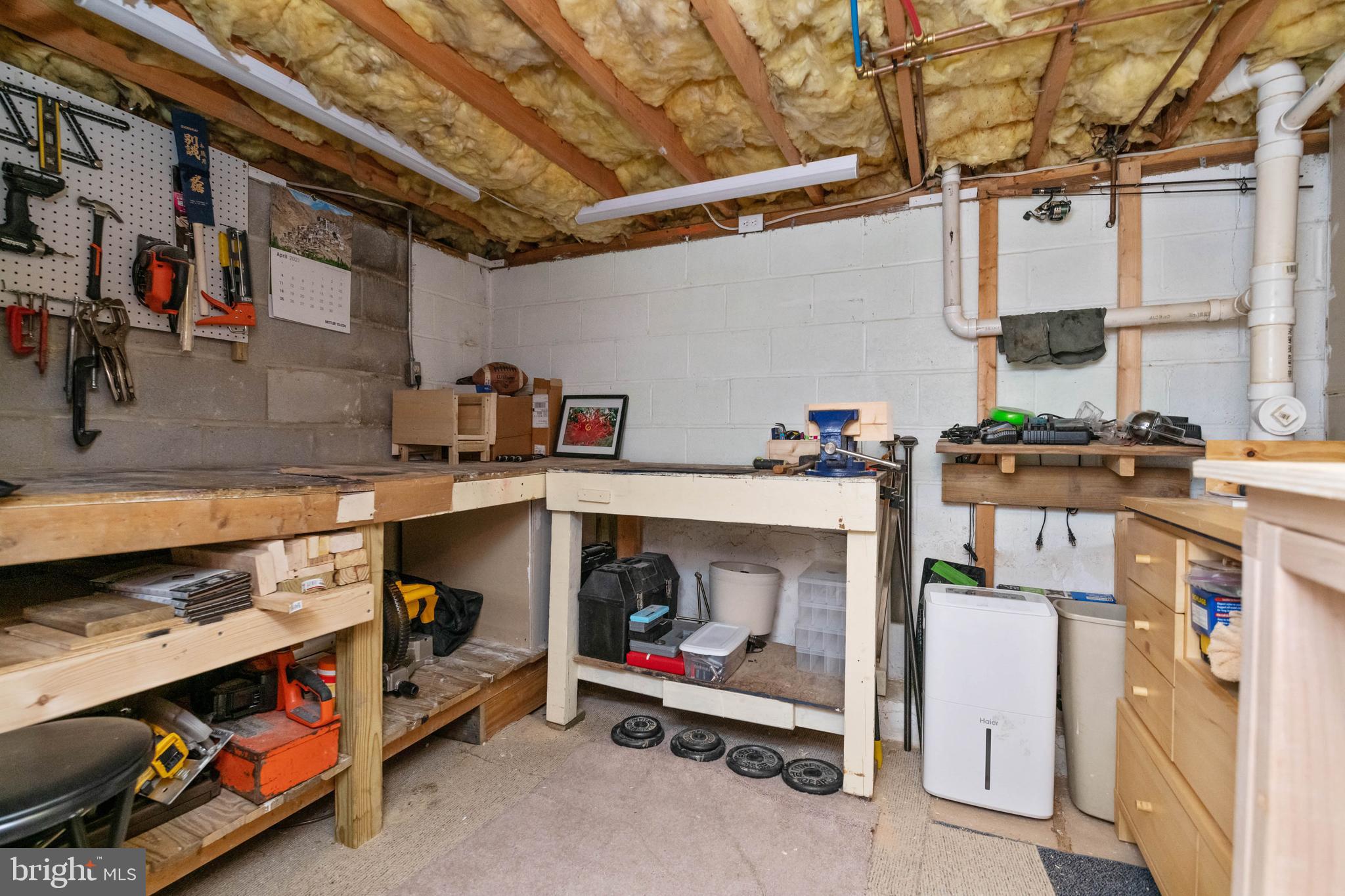 PERRING WOODS COURT - Residential