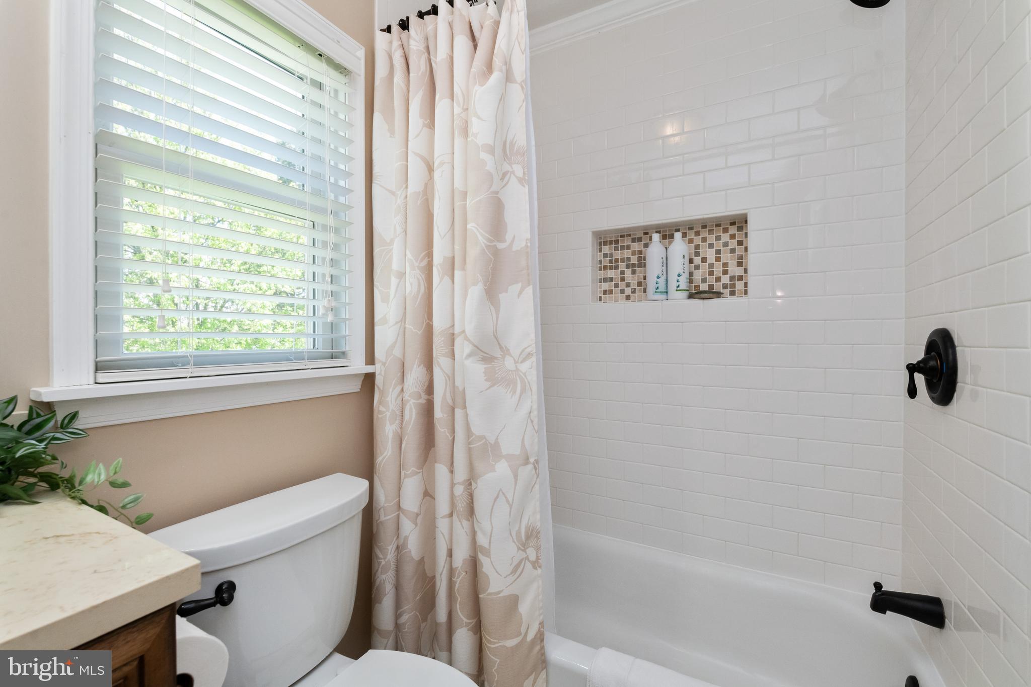 PERRING WOODS COURT - Residential