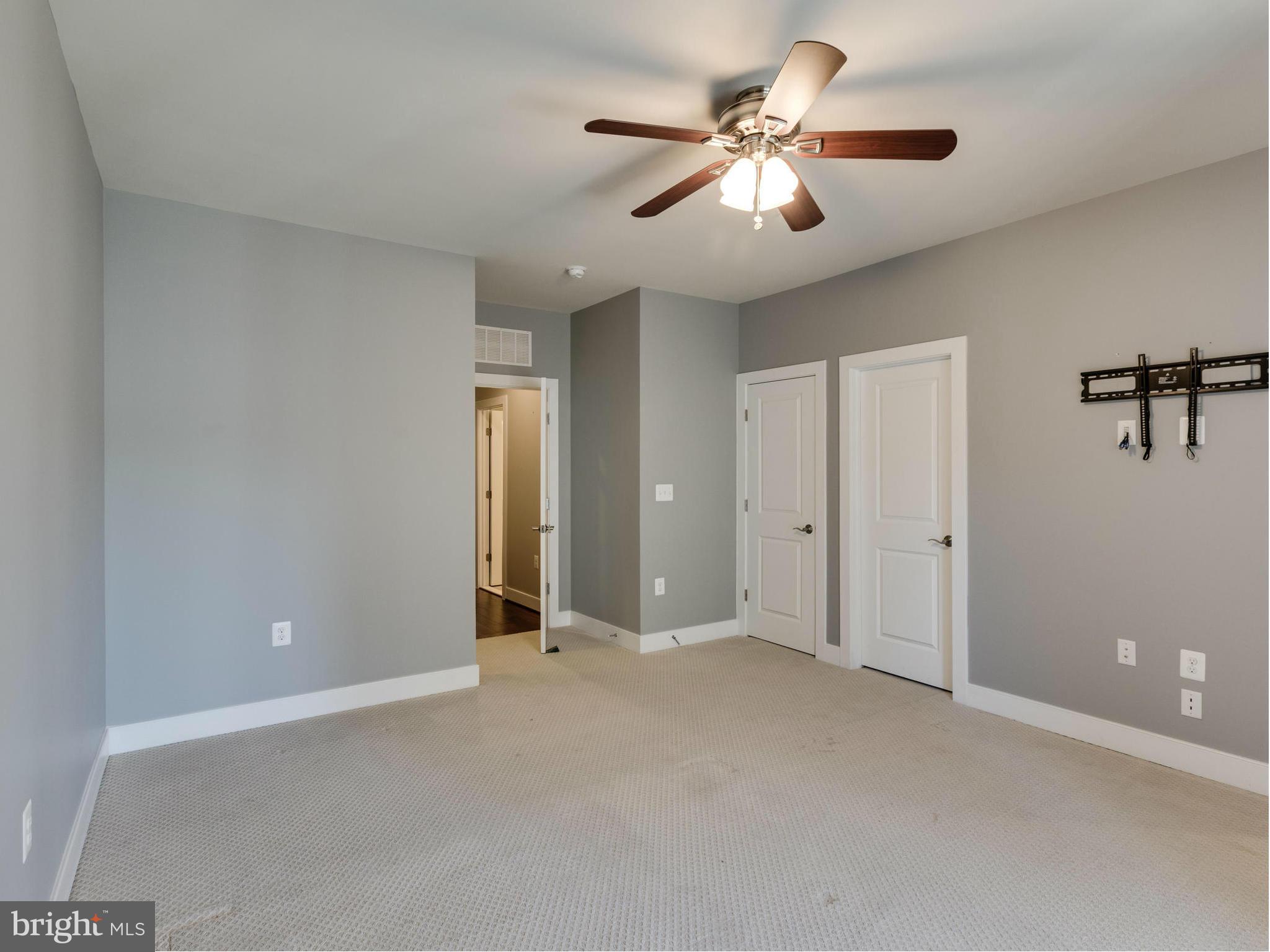 POTOMAC YARD - Residential Lease