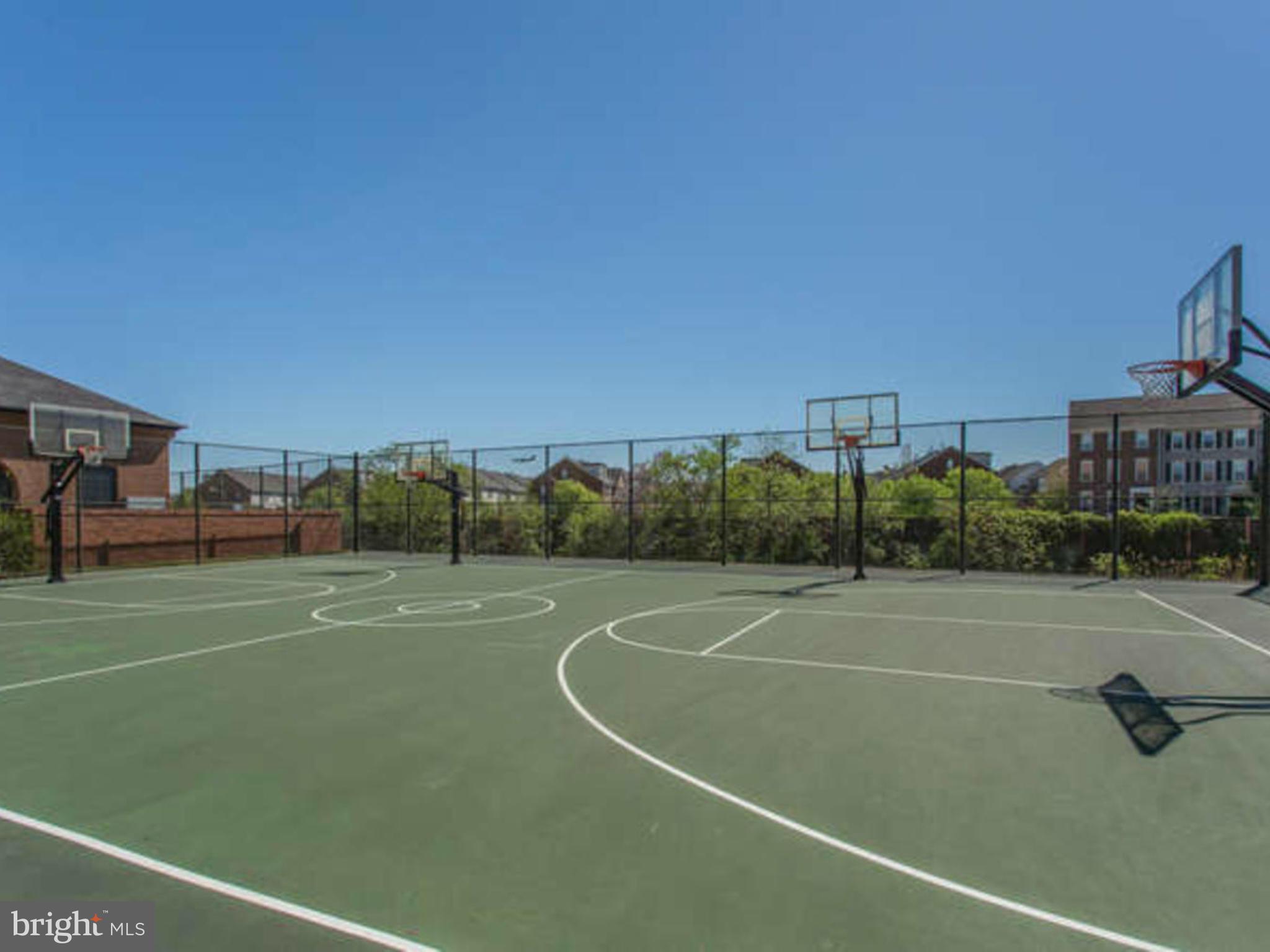 POTOMAC YARD - Residential Lease