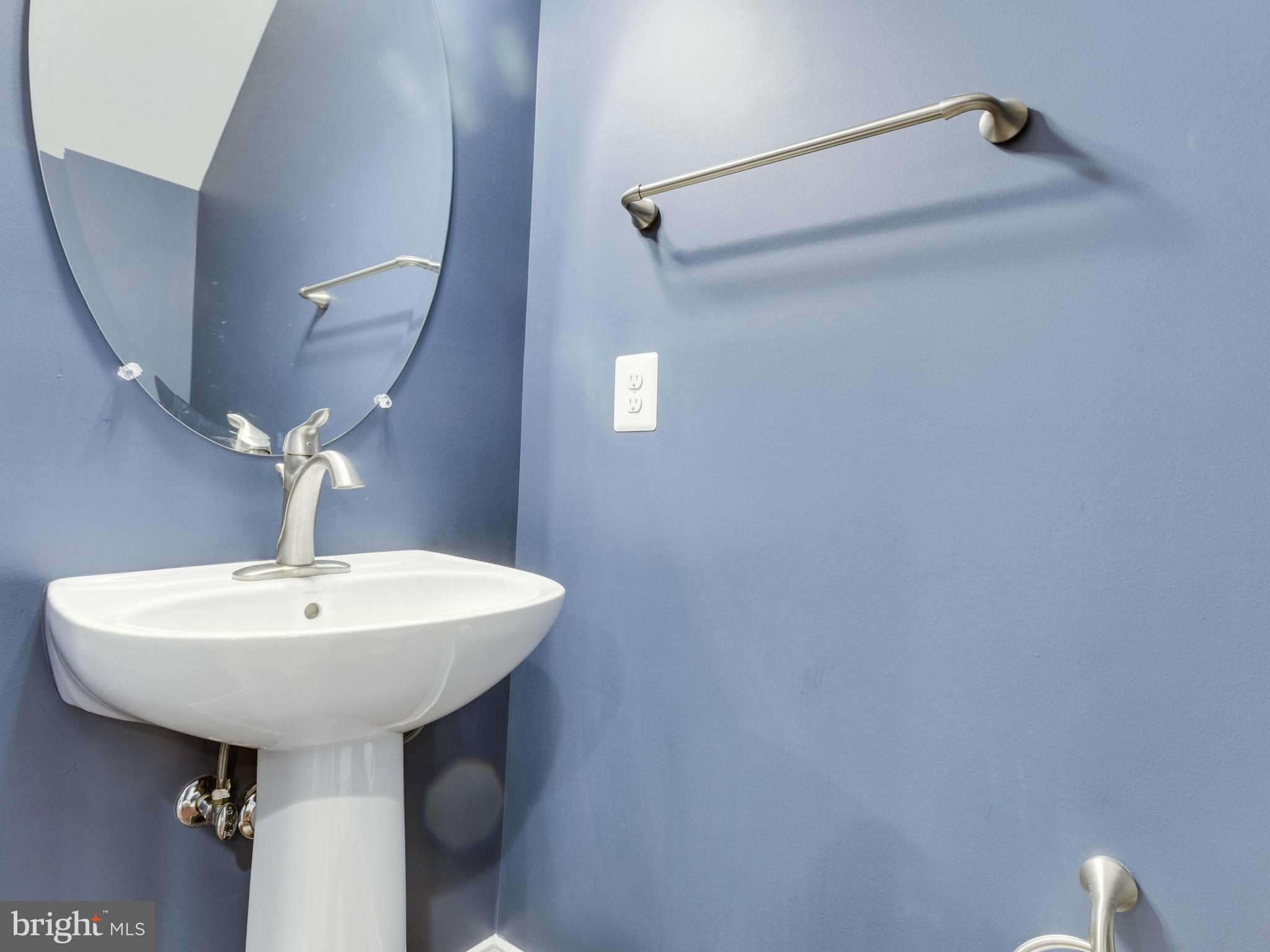 POTOMAC YARD - Residential Lease