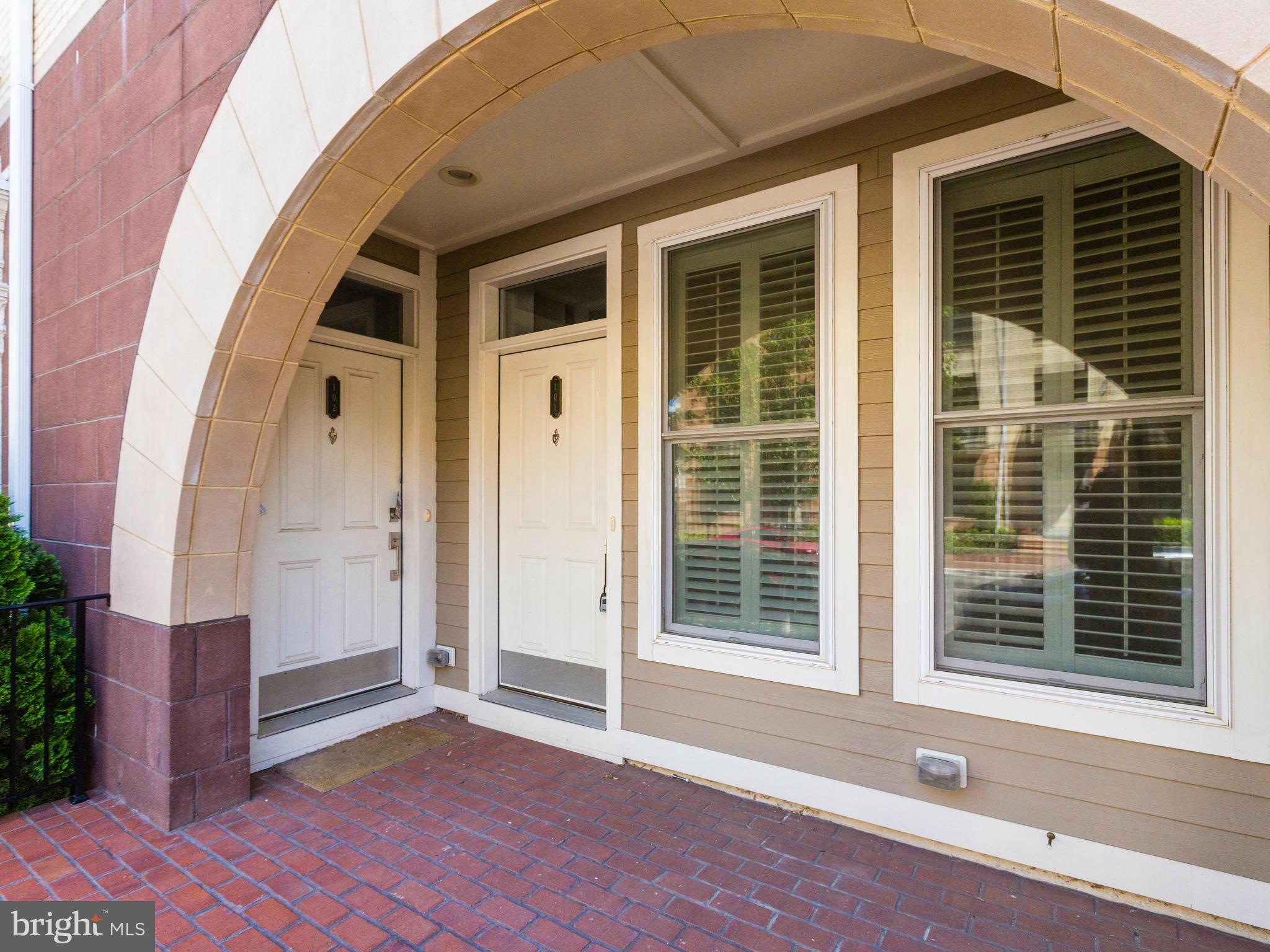 POTOMAC YARD - Residential Lease