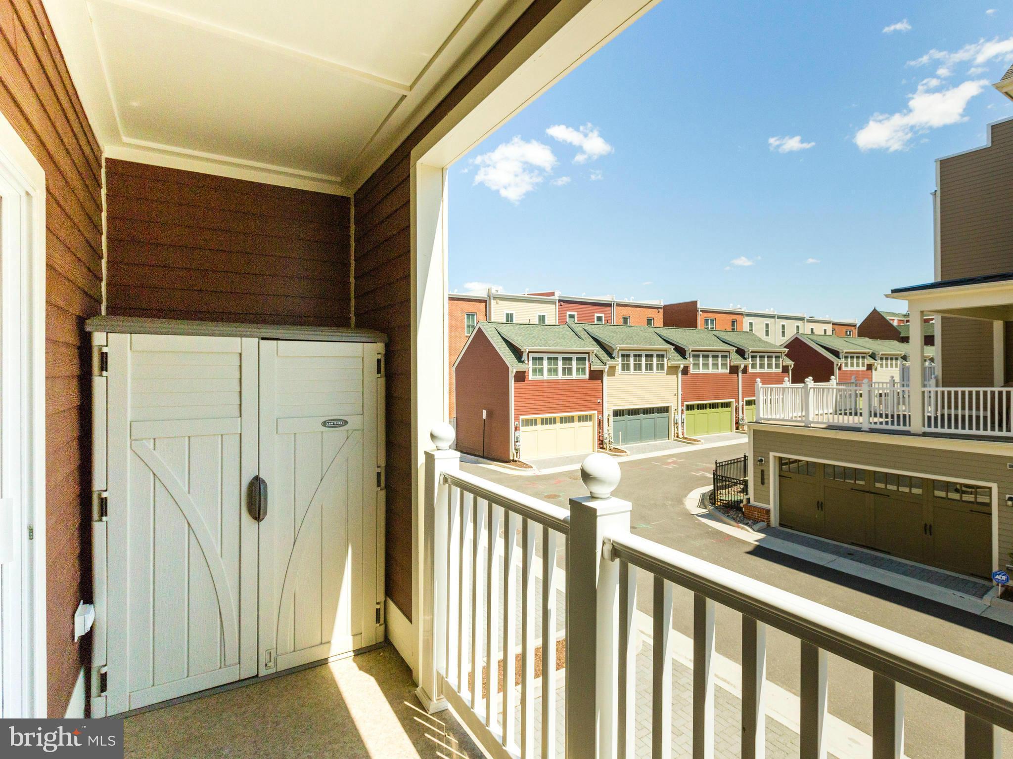 POTOMAC YARD - Residential Lease