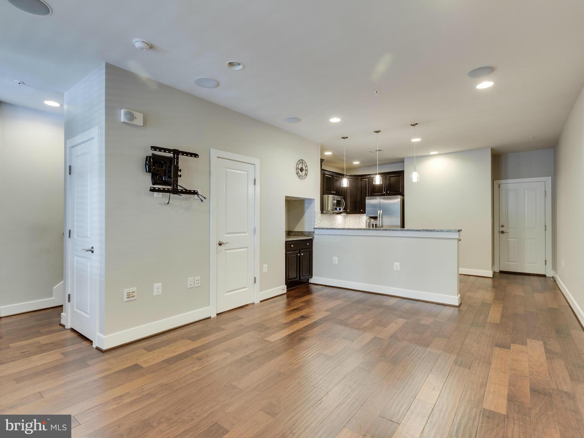 POTOMAC YARD - Residential Lease