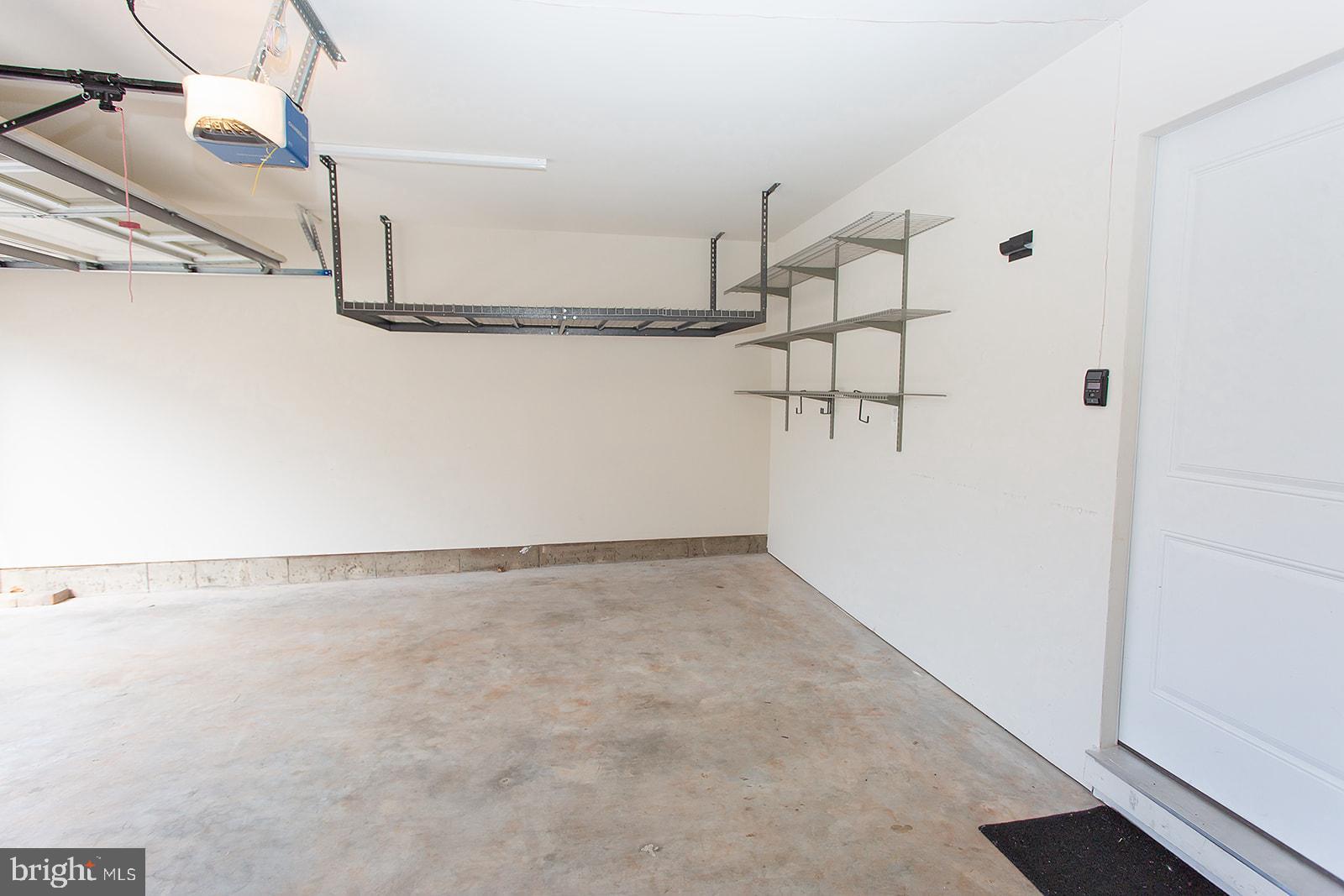 SIGNAL HILL STATION - Residential