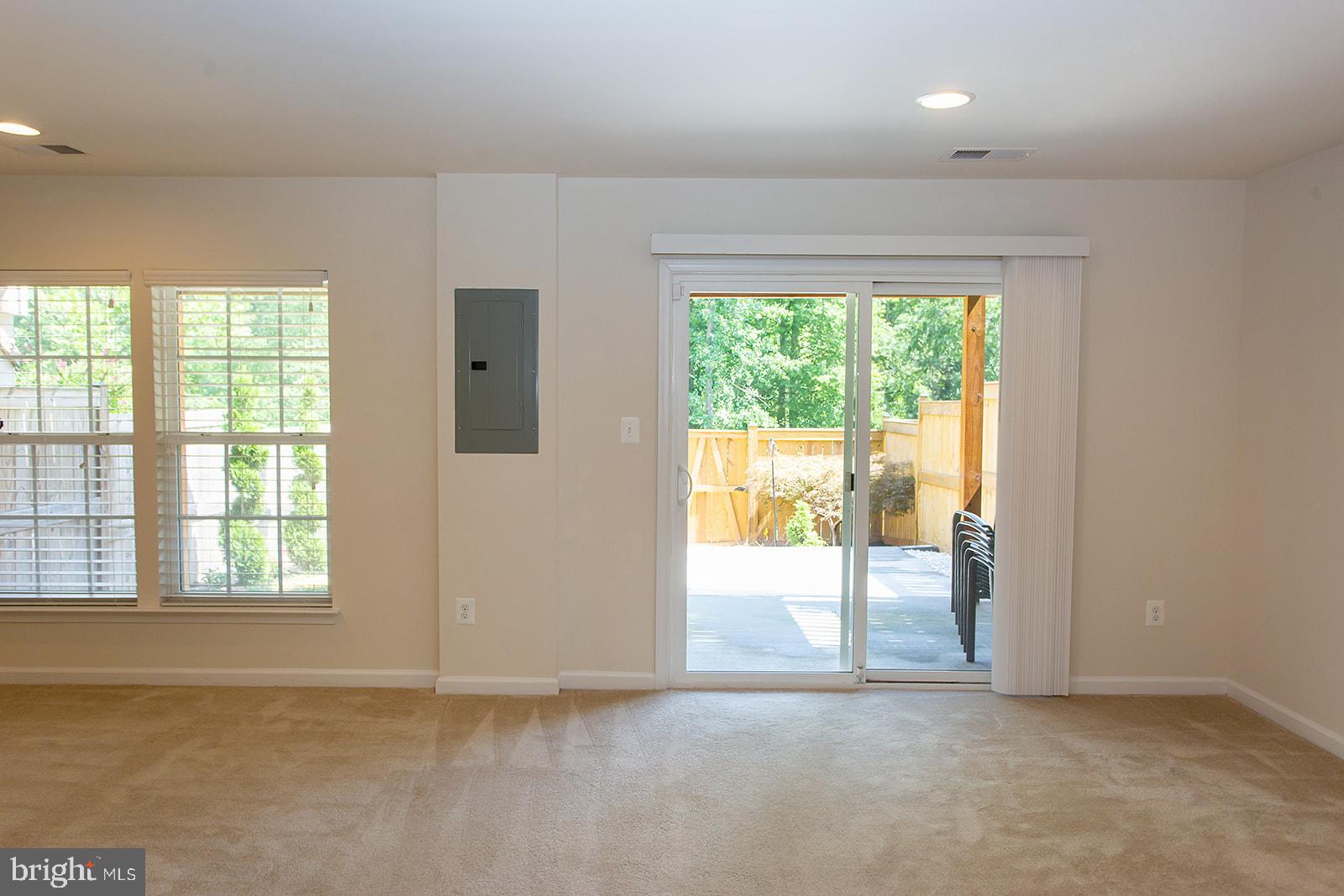 SIGNAL HILL STATION - Residential