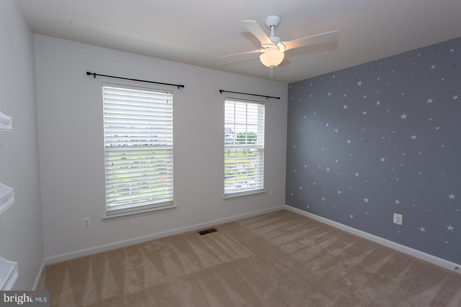 SIGNAL HILL STATION - Residential