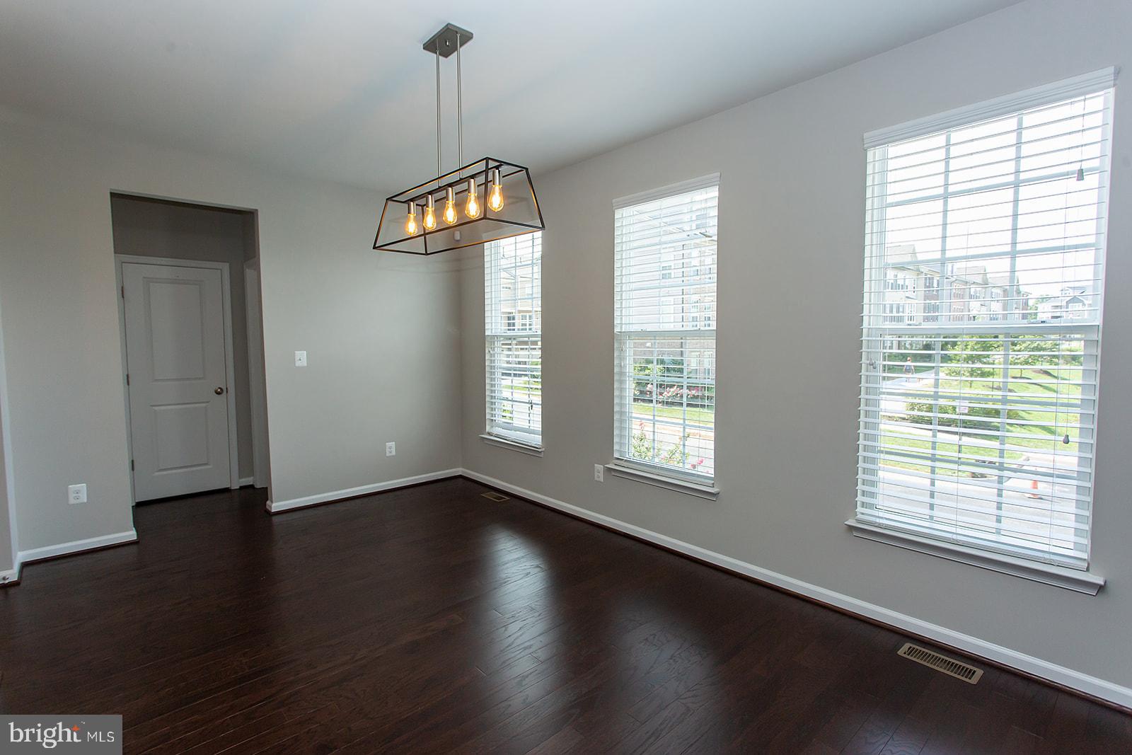 SIGNAL HILL STATION - Residential