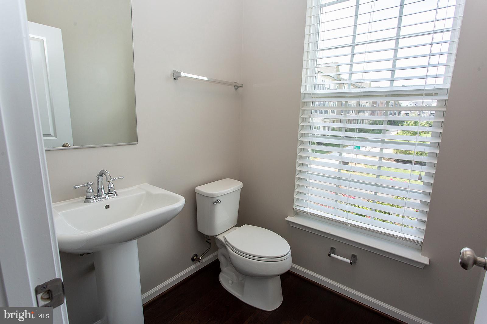 SIGNAL HILL STATION - Residential