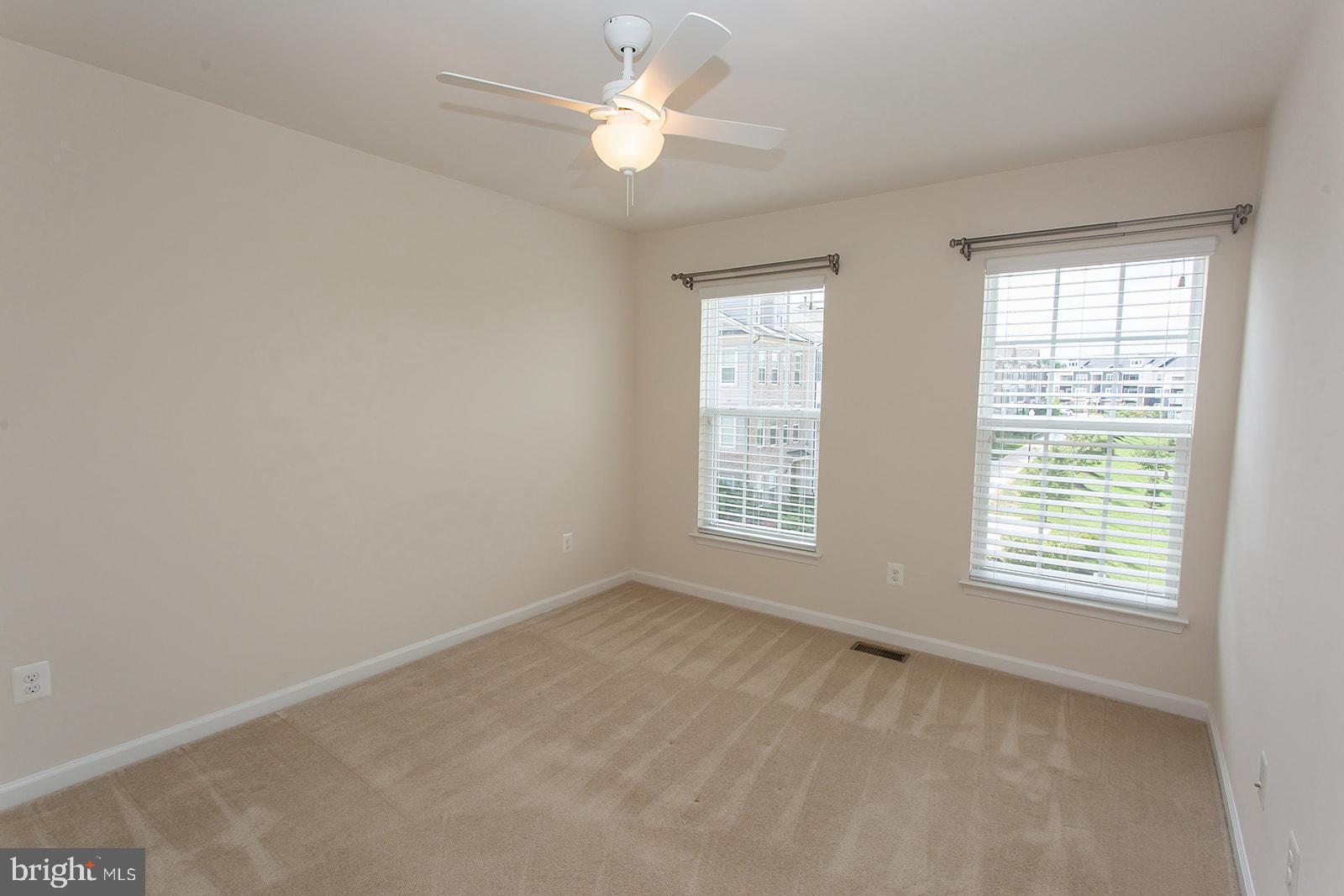 SIGNAL HILL STATION - Residential