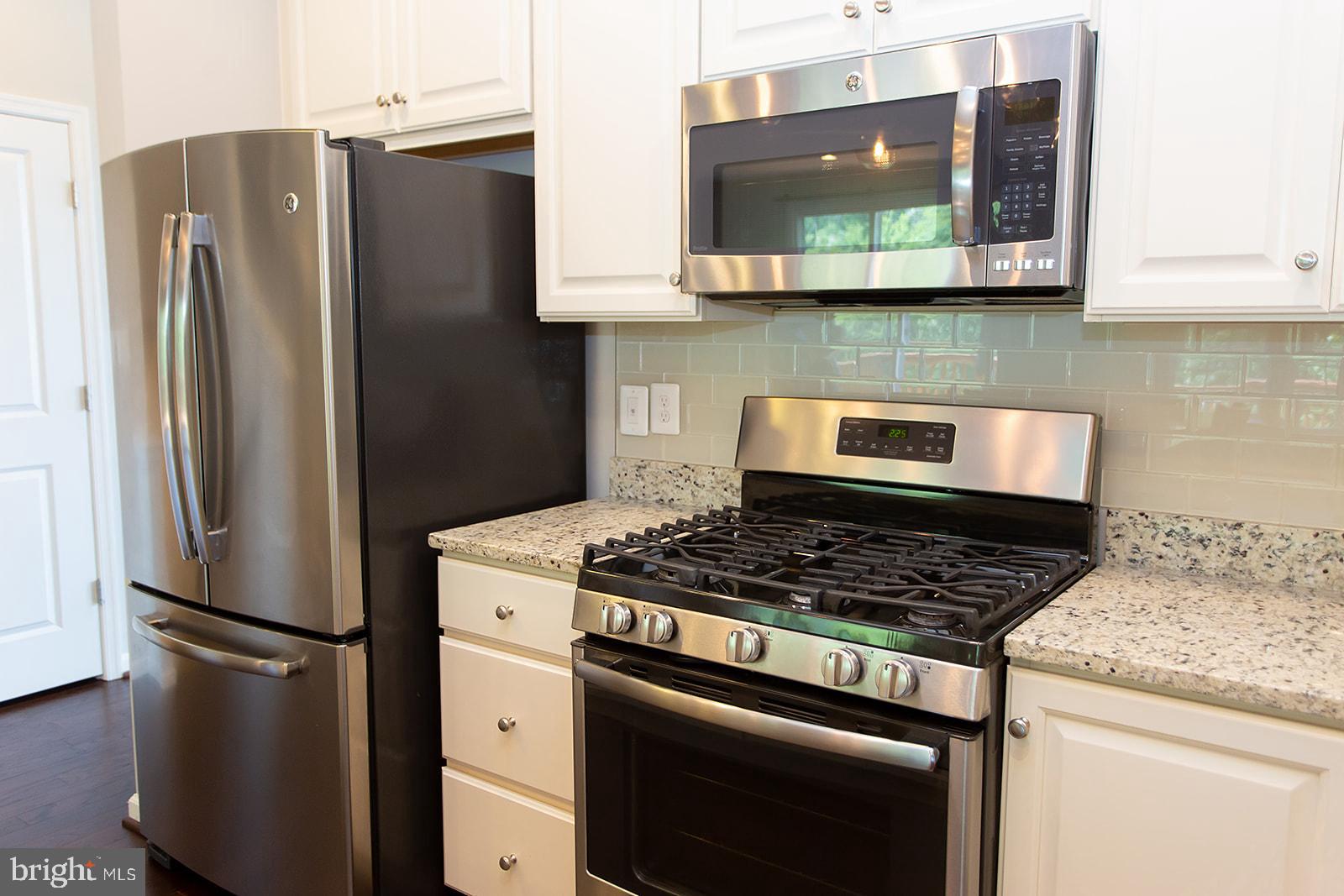 SIGNAL HILL STATION - Residential