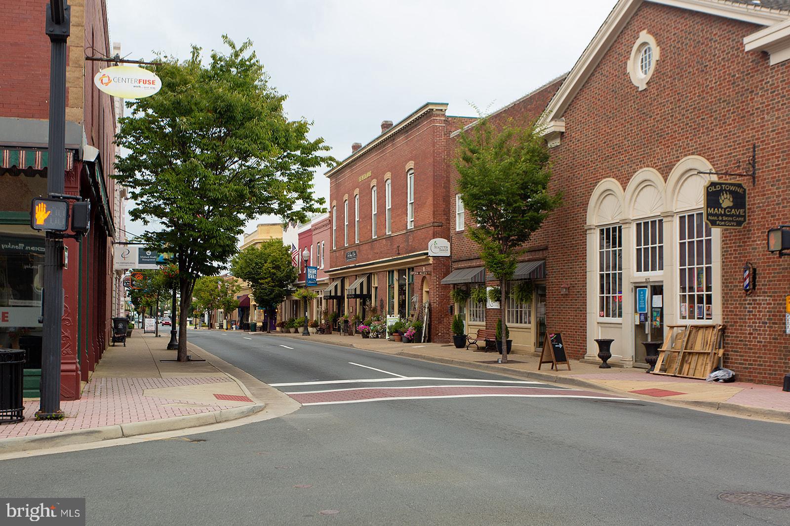 SIGNAL HILL STATION - Residential