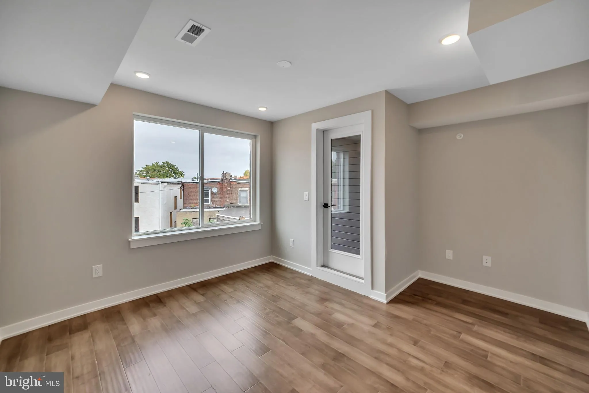 Philadelphia, Pennsylvania 19121, United States, 1 Bedroom Bedrooms, ,1 BathroomBathrooms,Residential,Active,92636