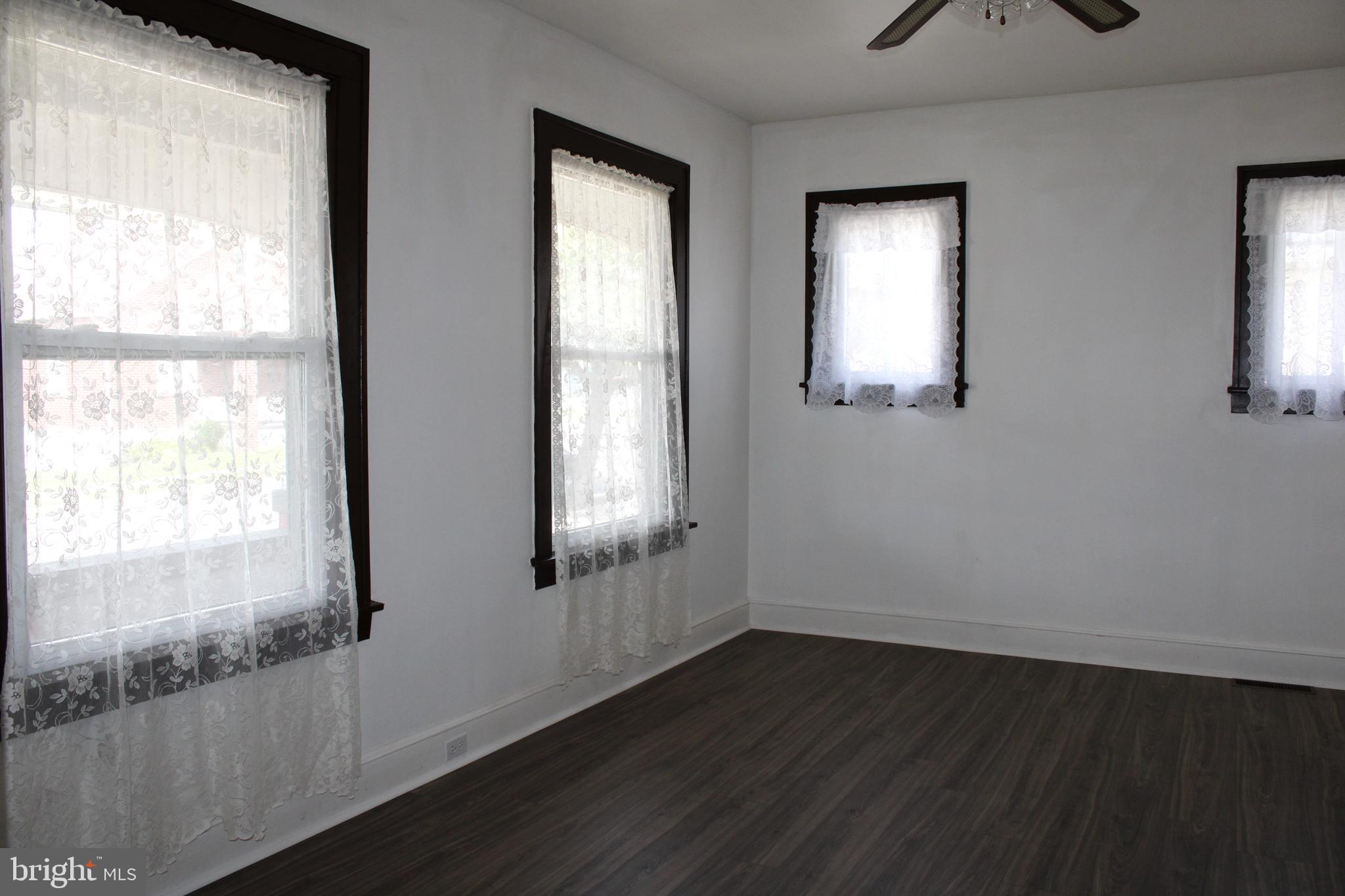 MAPLESIDE - Residential